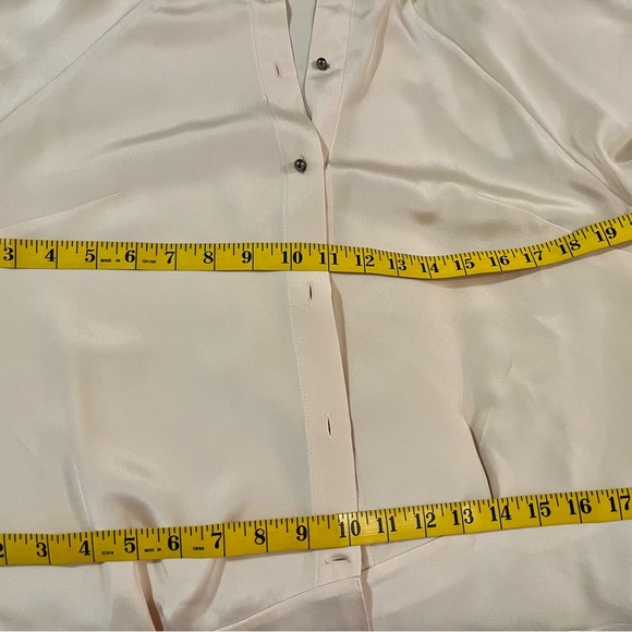 ROLAND MOURET Haynes Cold shoulder Long Sleeve 100% Silk Blouse. - Picture 16 of 17